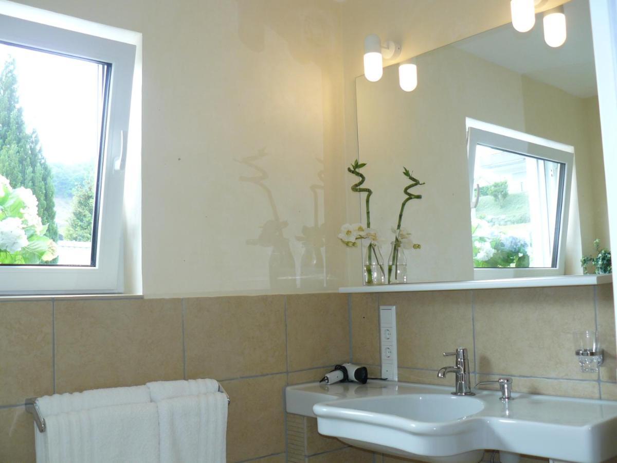 Gaestehaus Ina-Maria, Apartments Obernhof Luaran gambar